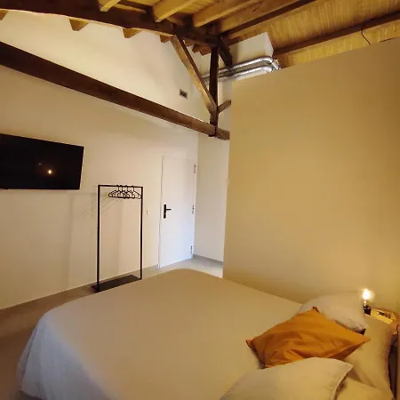 ホステル Casa Carmina *