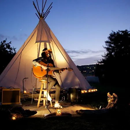 אכסניה Casa Carmina *