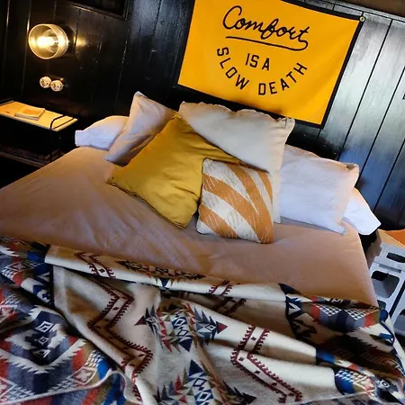 Hostel Casa Carmina *