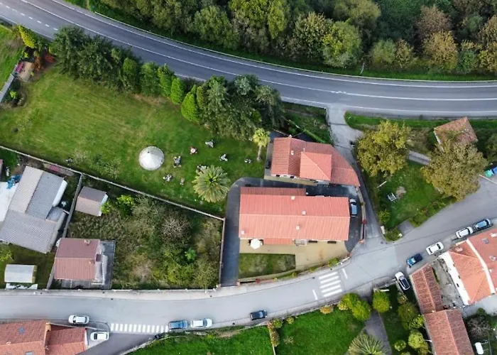 Casa Carmina Hostel *